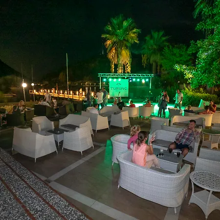 Turunc Resort Hotel מלון
