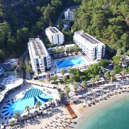 מלון Turunc Resort Hotel